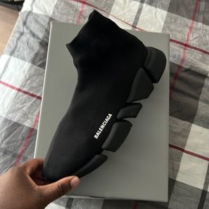 BALENCIAGA RUNNERS (slightly used)